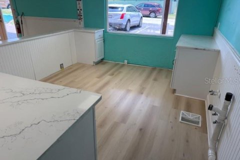 Propiedad comercial en alquiler en Flagler Beach, Florida, 361.76 m2 № 1840391 - foto 3