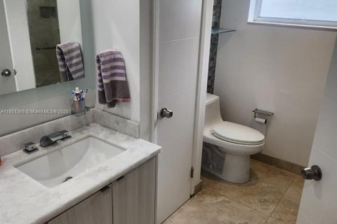 Copropriété à vendre à Miami, Floride: 2 chambres, 155.52 m2 № 1857392 - photo 18