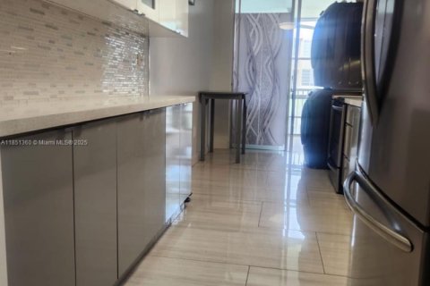 Copropriété à vendre à Miami, Floride: 2 chambres, 155.52 m2 № 1857392 - photo 6