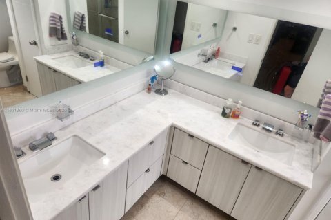 Copropriété à vendre à Miami, Floride: 2 chambres, 155.52 m2 № 1857392 - photo 20