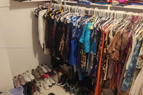 Copropriété à vendre à Miami, Floride: 2 chambres, 155.52 m2 № 1857392 - photo 17