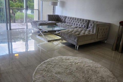 Copropriété à vendre à Miami, Floride: 2 chambres, 155.52 m2 № 1857392 - photo 10