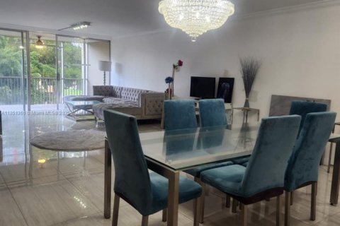 Copropriété à vendre à Miami, Floride: 2 chambres, 155.52 m2 № 1857392 - photo 30