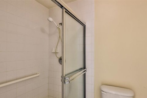 Townhouse in New Smyrna Beach, Florida 2 bedrooms, 192.77 sq.m. № 2196011 - photo 17
