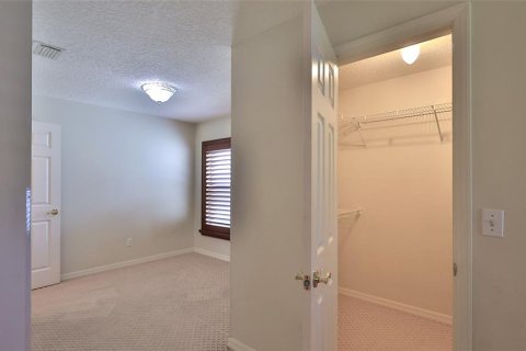 Townhouse in New Smyrna Beach, Florida 2 bedrooms, 192.77 sq.m. № 2196011 - photo 25