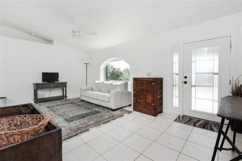 House in Port Charlotte, Florida 3 bedrooms, 139.91 sq.m. № 1893911 - photo 4