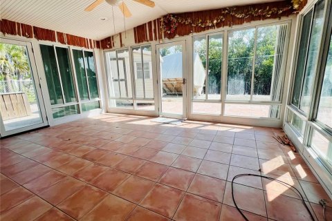House in Englewood, Florida 3 bedrooms, 188.22 sq.m. № 1857962 - photo 27
