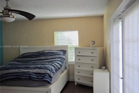 Casa en venta en West Palm Beach, Florida, 3 dormitorios, 134.43 m2 № 2009695 - foto 5