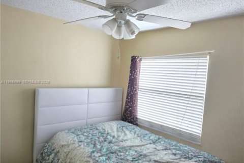 Casa en venta en West Palm Beach, Florida, 3 dormitorios, 134.43 m2 № 2009695 - foto 6