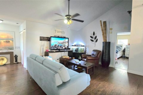 Casa en West Palm Beach, Florida 3 dormitorios, 134.43 m2 № 2009695