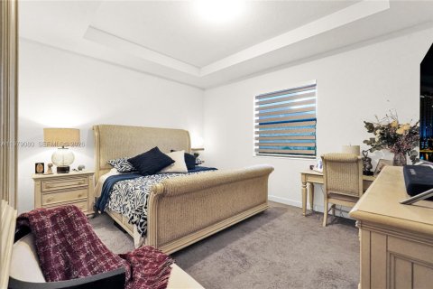 Adosado en venta en Hialeah, Florida, 3 dormitorios, 137.77 m2 № 2045577 - foto 13