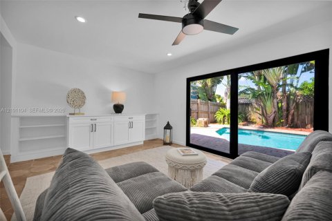 House in Oakland Park, Florida 3 bedrooms, 94.39 sq.m. № 2401332 - photo 26
