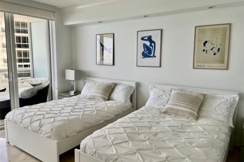 Condo in Hallandale Beach, Florida, 3 bedrooms  № 2052950 - photo 9