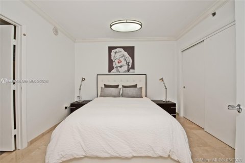 Condo in Hallandale Beach, Florida, 3 bedrooms  № 2052950 - photo 10