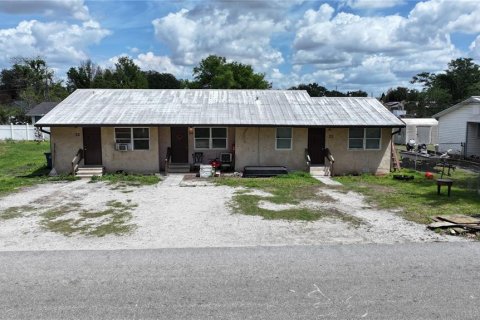 Immobilier commercial à Fort Meade, Floride 4 chambres, 178.37 m2 № 2135819