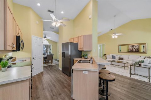 Casa en venta en Spring Hill, Florida, 3 dormitorios, 215.35 m2 № 2199408 - foto 16