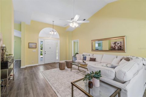 Casa en venta en Spring Hill, Florida, 3 dormitorios, 215.35 m2 № 2199408 - foto 11
