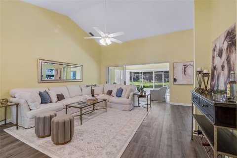 Casa en venta en Spring Hill, Florida, 3 dormitorios, 215.35 m2 № 2199408 - foto 10