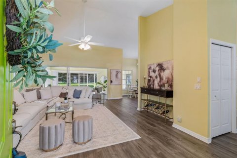 Casa en venta en Spring Hill, Florida, 3 dormitorios, 215.35 m2 № 2199408 - foto 7