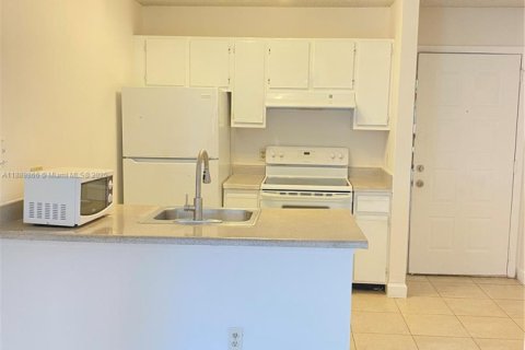 Condominio en alquiler en Pompano Beach, Florida, 1 dormitorio, 43.66 m2 № 1939210 - foto 11