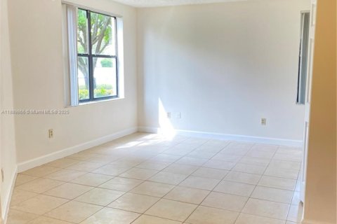 Condominio en alquiler en Pompano Beach, Florida, 1 dormitorio, 43.66 m2 № 1939210 - foto 8