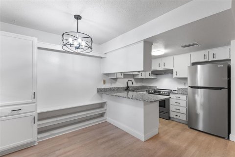 Appartement à louer à Saint Petersburg, Floride: 1 chambre, 59.46 m2 № 2216051 - photo 4