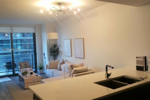 Copropriété à louer à Miami, Floride: 1 chambre, 81.01 m2 № 2192846 - photo 6