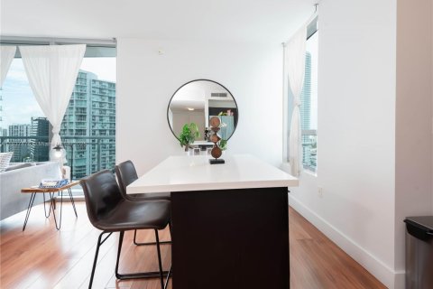 Copropriété à vendre à Miami, Floride: 2 chambres, 118.36 m2 № 1957599 - photo 12