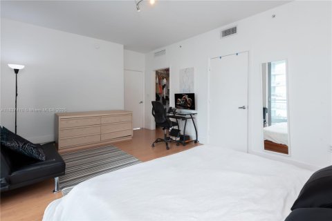 Copropriété à vendre à Miami, Floride: 2 chambres, 118.36 m2 № 1957599 - photo 15