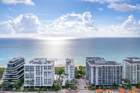 Copropriété à louer à Surfside, Floride: 2 chambres, 93.83 m2 № 1888045 - photo 4
