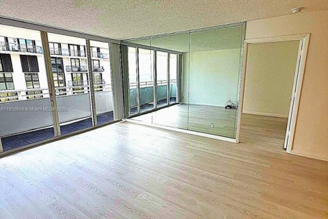 Copropriété à louer à Surfside, Floride: 2 chambres, 93.83 m2 № 1888045 - photo 23