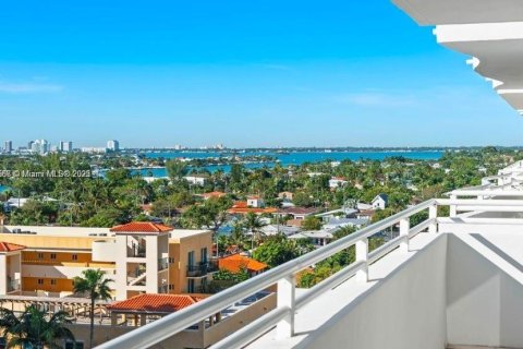 Copropriété à louer à Surfside, Floride: 2 chambres, 93.83 m2 № 1888045 - photo 12