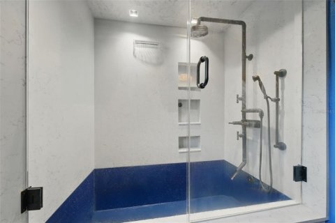 House in Orlando, Florida 3 bedrooms, 167.78 sq.m. № 1746875 - photo 21