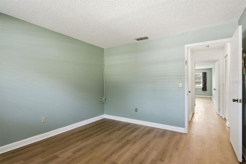Condo in Saint Petersburg, Florida, 2 bedrooms  № 2210352 - photo 28