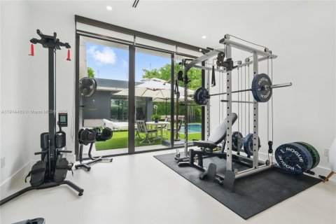 Villa ou maison à vendre à North Miami, Floride: 4 chambres, 298.77 m2 № 1974058 - photo 23