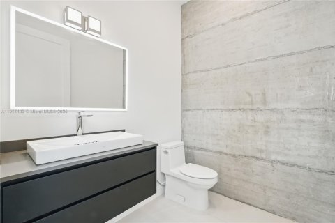 Villa ou maison à vendre à North Miami, Floride: 4 chambres, 298.77 m2 № 1974058 - photo 20