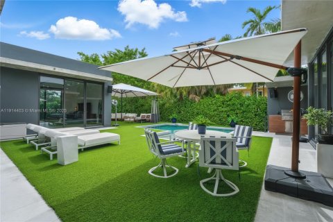 Villa ou maison à vendre à North Miami, Floride: 4 chambres, 298.77 m2 № 1974058 - photo 27