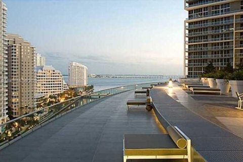 Condominio en alquiler en Miami, Florida, 1 dormitorio, 87.98 m2 № 1956794 - foto 12