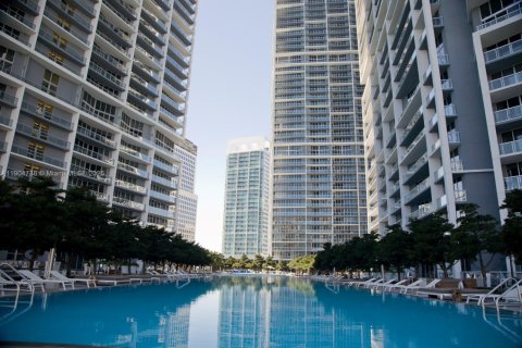 Condominio en alquiler en Miami, Florida, 1 dormitorio, 87.98 m2 № 1956794 - foto 14