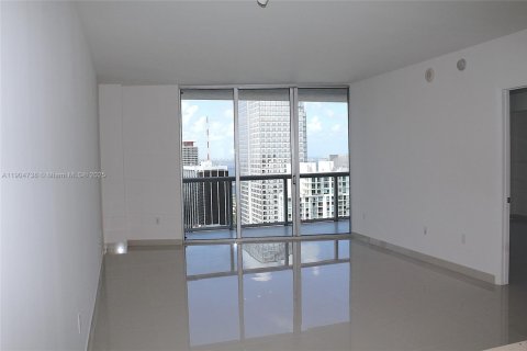 Condominio en alquiler en Miami, Florida, 1 dormitorio, 87.98 m2 № 1956794 - foto 2