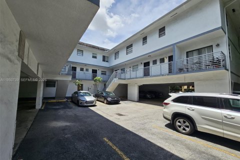 Купить кондоминиум в Корал-Гейблс, Флорида 2 спальни, 93.74м2, № 2007494 - фото 5