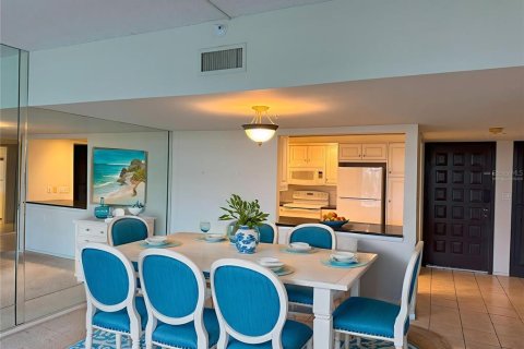 Condominio en venta en Longboat Key, Florida, 2 dormitorios, 117.52 m2 № 1876229 - foto 10