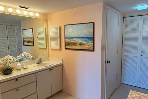 Condominio en venta en Longboat Key, Florida, 2 dormitorios, 117.52 m2 № 1876229 - foto 16