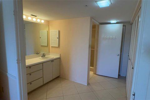 Condominio en venta en Longboat Key, Florida, 2 dormitorios, 117.52 m2 № 1876229 - foto 17