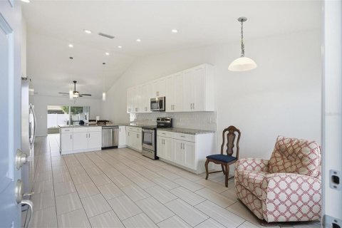 Appartement à louer à Palm Coast, Floride: 3 chambres, 127.18 m2 № 2156089 - photo 6