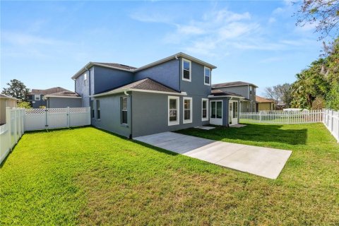 House in Wesley Chapel, Florida 4 bedrooms, 302.58 sq.m. № 1718666 - photo 7