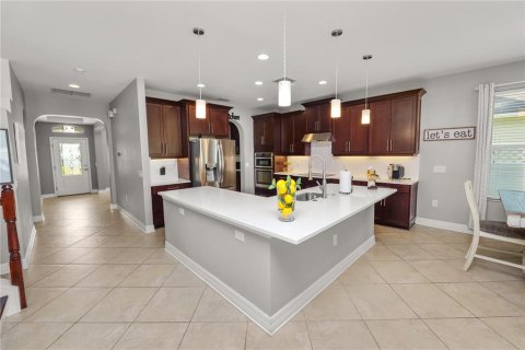 House in Wesley Chapel, Florida 4 bedrooms, 302.58 sq.m. № 1718666 - photo 25