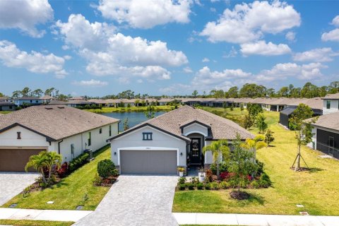 Casa en venta en Venice, Florida, 3 dormitorios, 156.17 m2 № 1725432 - foto 1