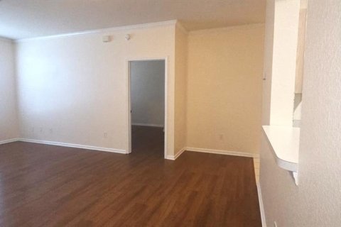 Condo in Orlando, Florida, 2 bedrooms  № 1789033 - photo 8