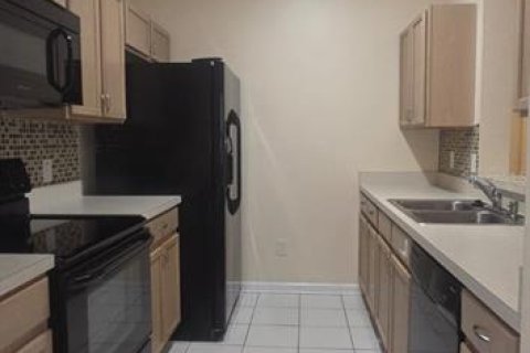 Condo in Orlando, Florida, 2 bedrooms  № 1789033 - photo 12